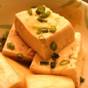 レンジで簡単、美味しい～♪ポロねぎと豆腐の温サラダ